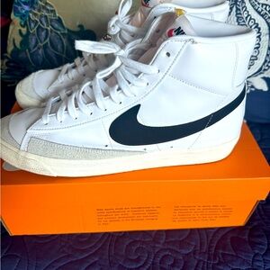 Men’s Blazers. Great Condition